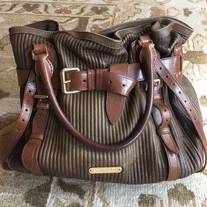 ❤️SOLD❤️Burberry Belted Ombré Tote Handbag